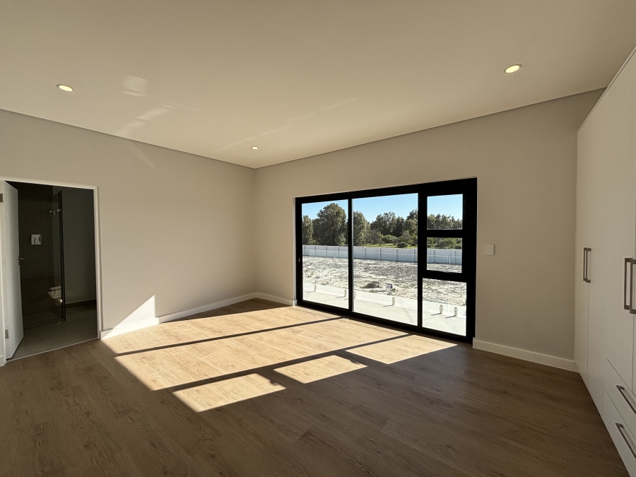 4 Bedroom Property for Sale in Sandown Western Cape